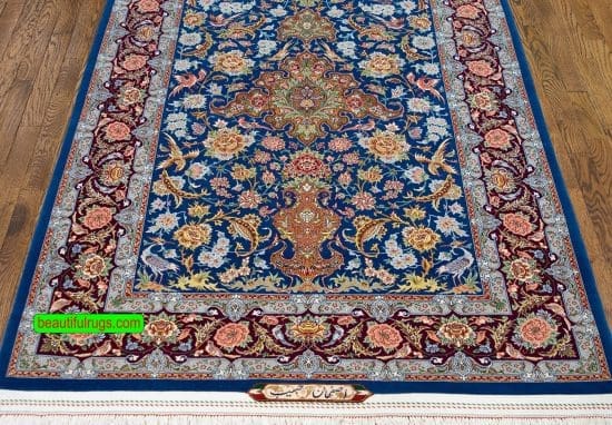 Handmade Persian Isfahan rug in blue color, natural dye, kork wool and silk. Size 4x6.