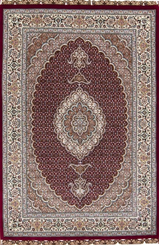 Classic design handmade Persian Tabriz Rug wool and silk rug in red color. Size 3.3x5.4.